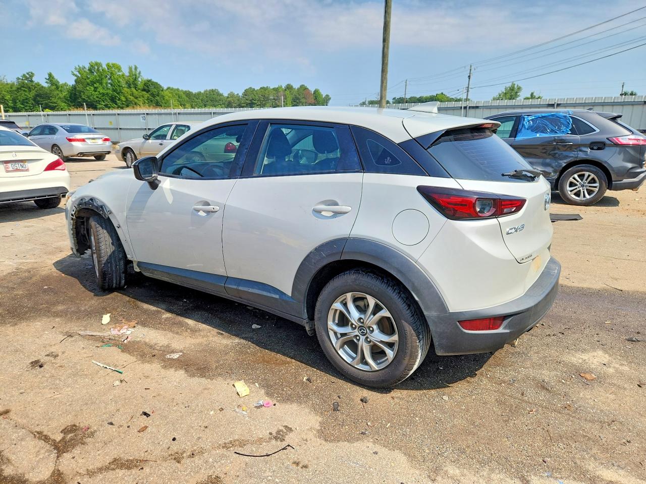 JM1DKDB71K1451609 · 2019 MAZDA CX-3 · 2/13