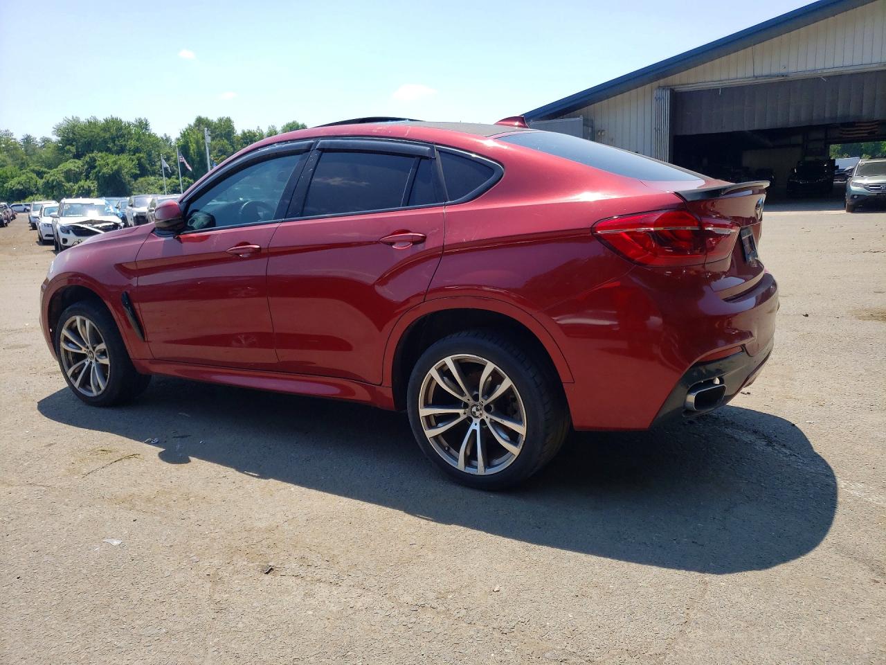 5UXKU2C54J0X49593 · 2018 BMW X6 · 2/13