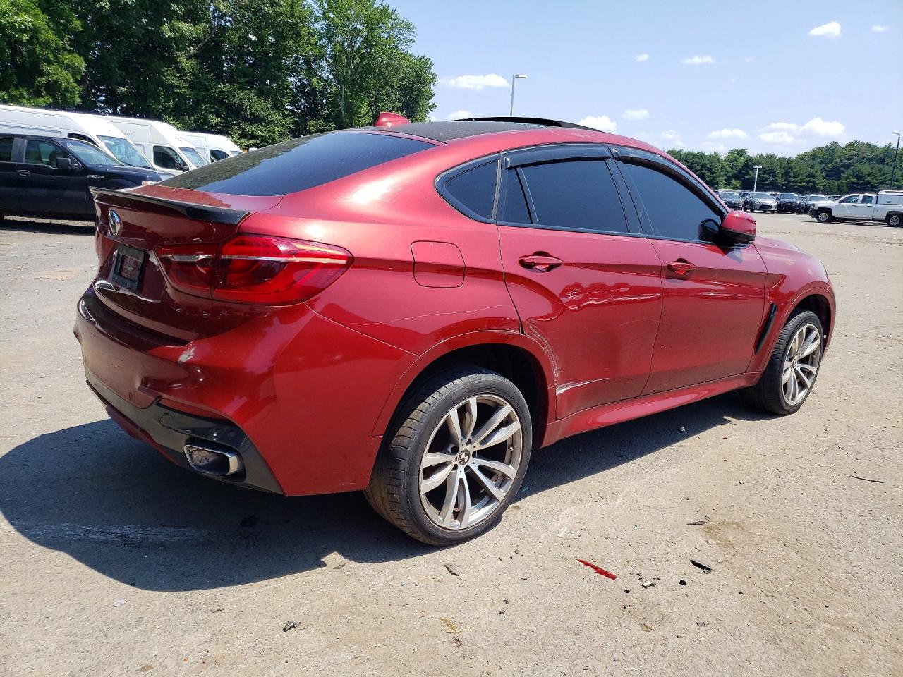 5UXKU2C54J0X49593 · 2018 BMW X6 · 3/13