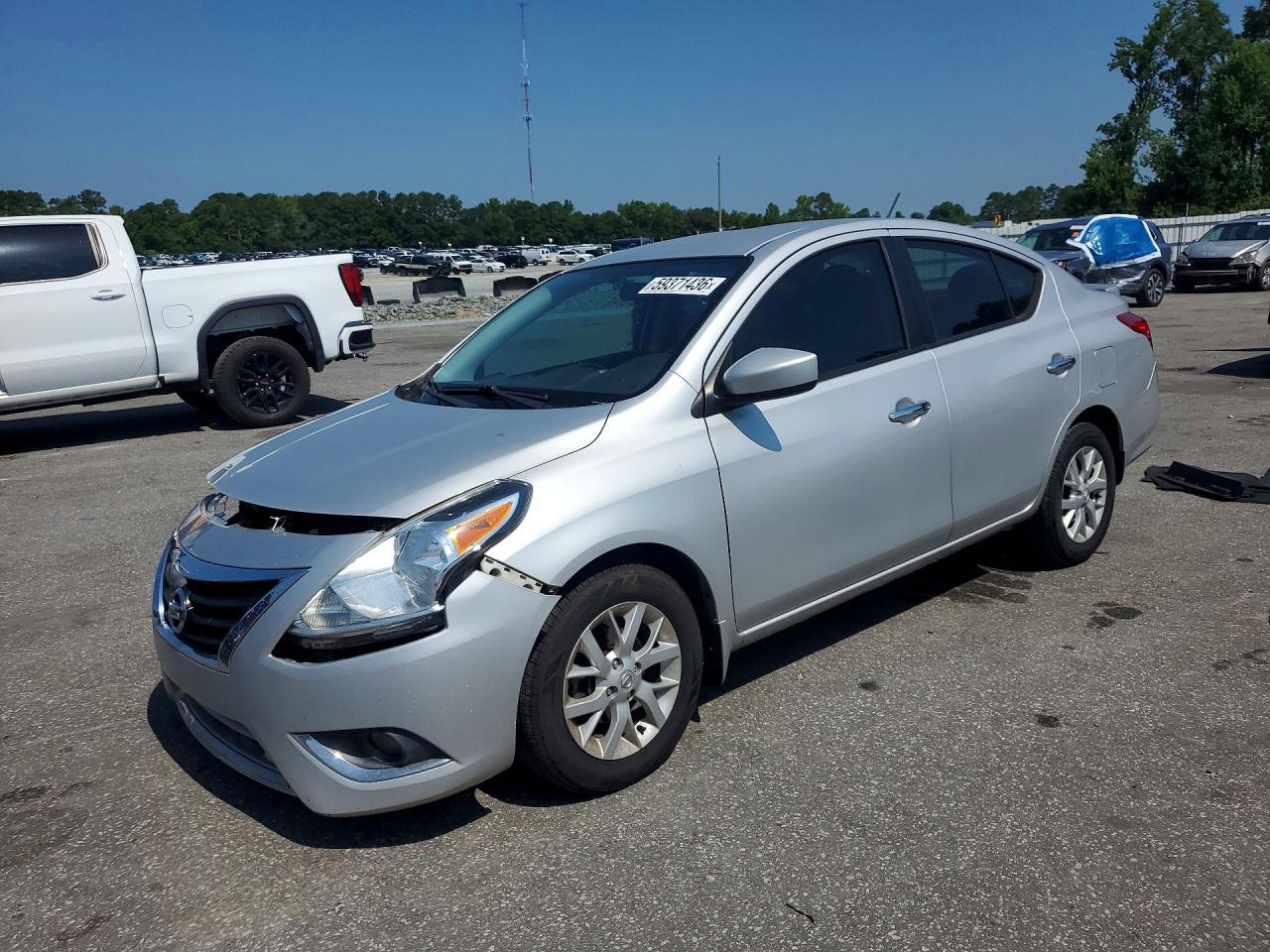 3N1CN7AP8JL842224 · 2018 NISSAN VERSA