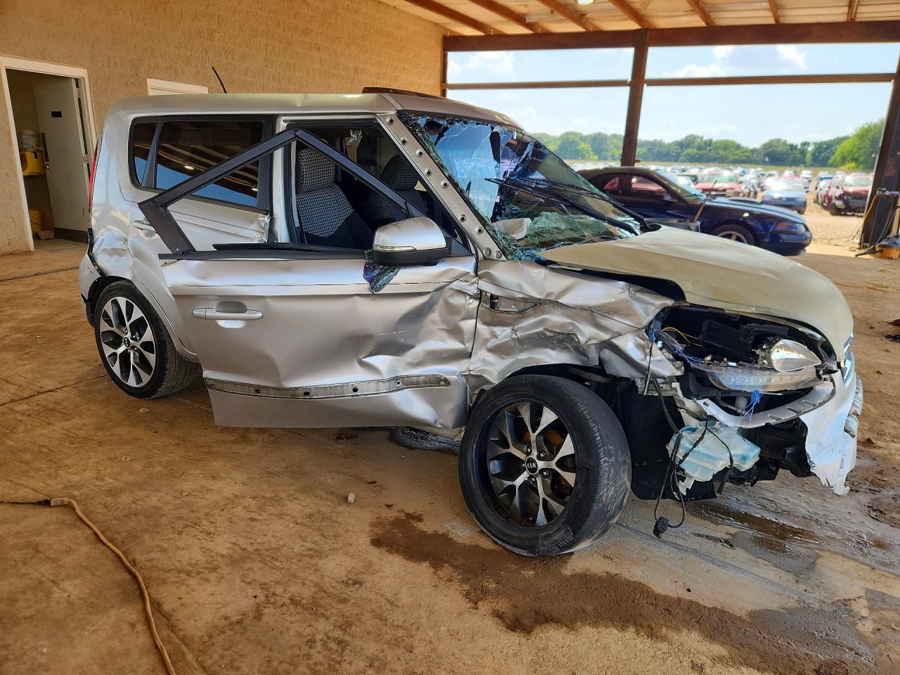 KNDJT2A69C7427215 · 2012 KIA SOUL · 4/14