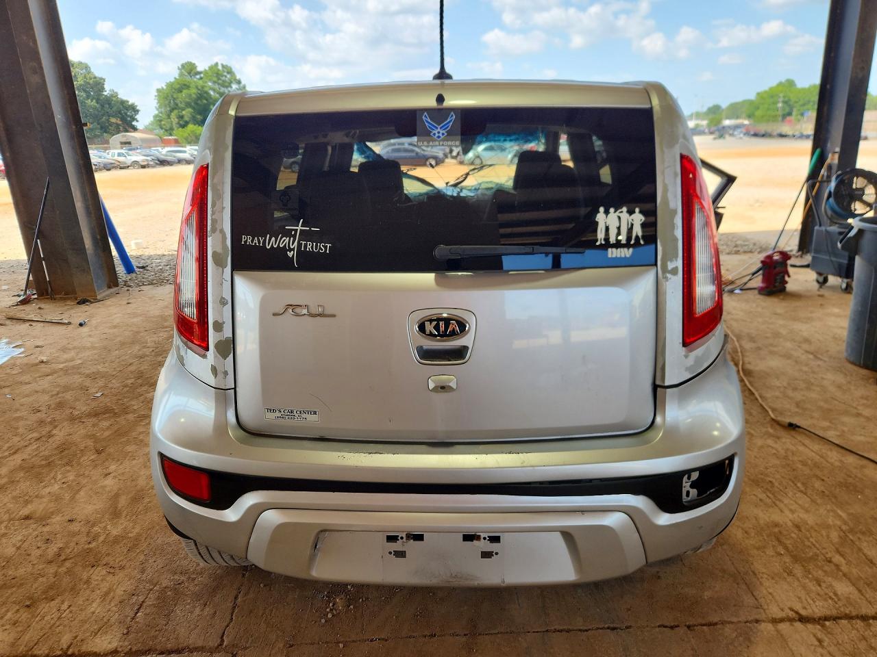 KNDJT2A69C7427215 · 2012 KIA SOUL · 6/14