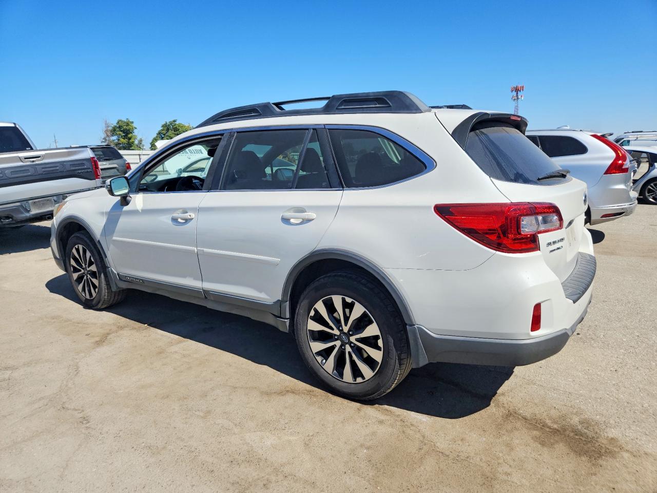 4S4BSENC7F3349503 · 2015 SUBARU OUTBACK · 2/12