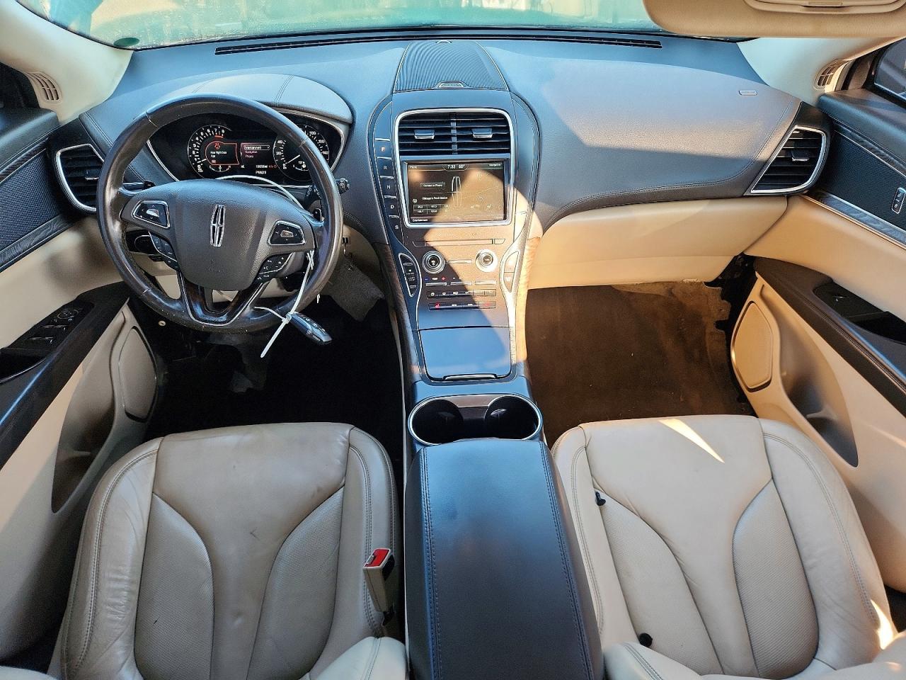 2LMTJ8KR6GBL32974 · 2016 LINCOLN MKX · 8/12