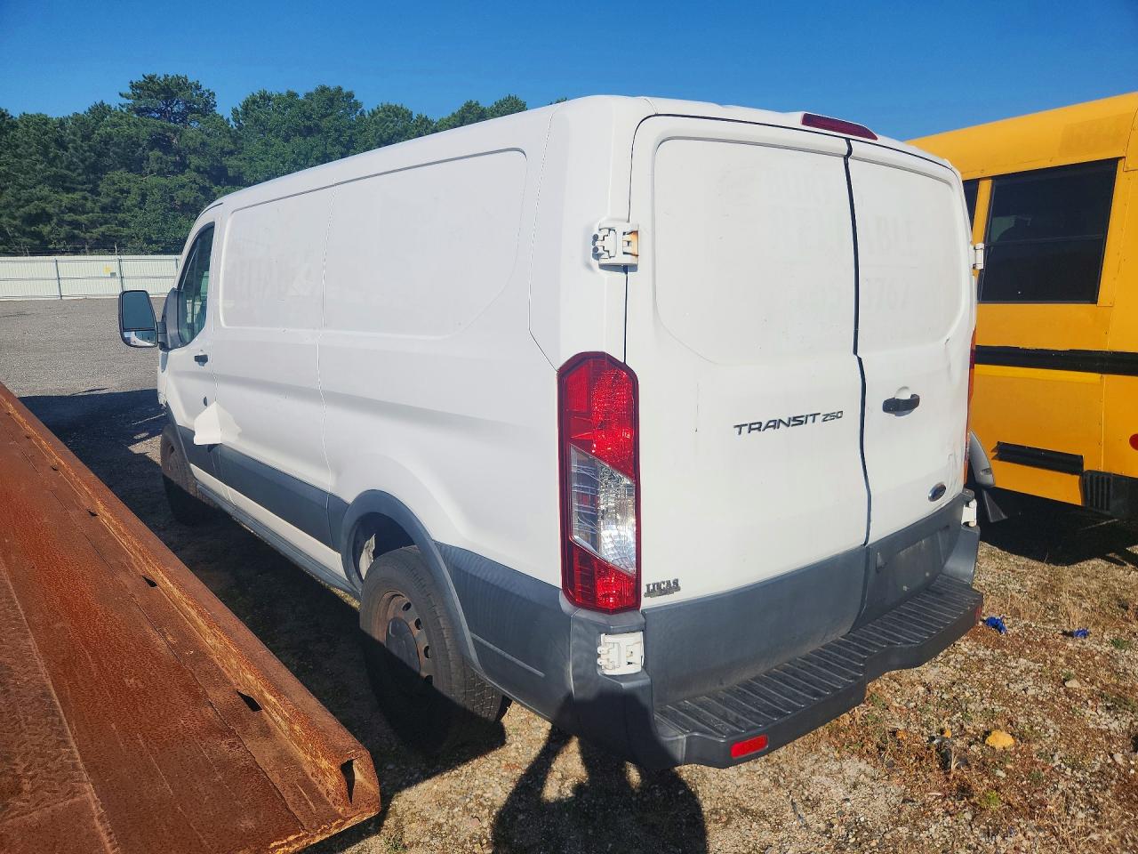 1FTYR1YM5GKA31099 · 2016 FORD TRANSIT · 2/14