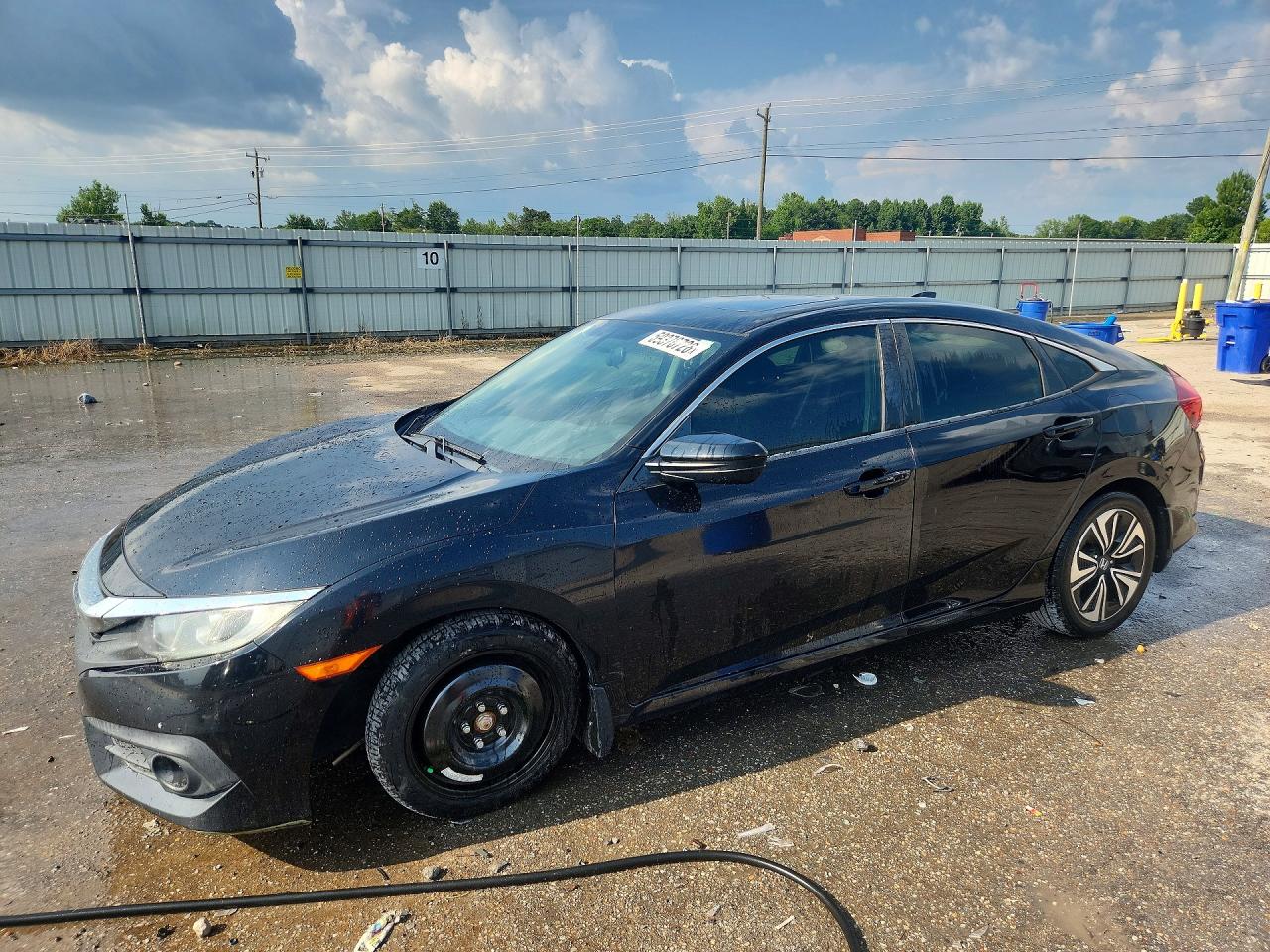 19XFC1F35HE020417 · 2017 HONDA CIVIC