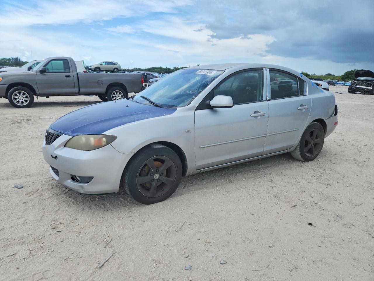 2005 MAZDA 3