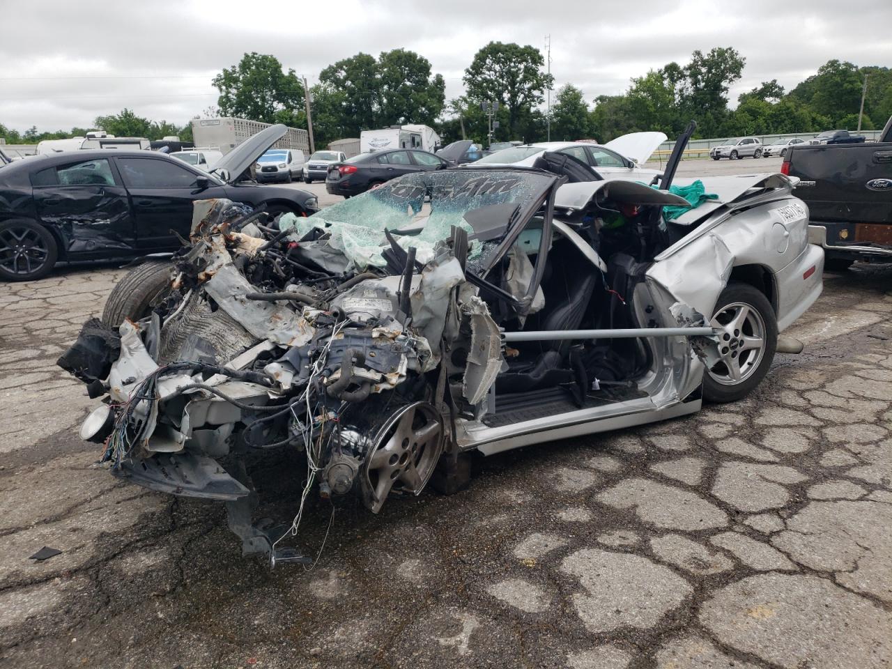 2G2FV32G7Y2171138 · 2000 PONTIAC FIREBIRD