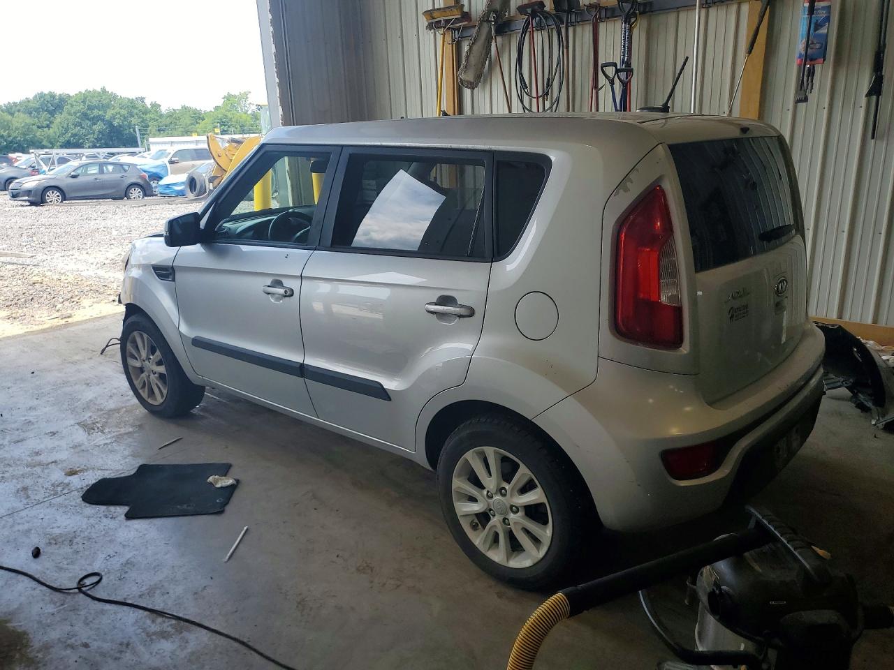 KNDJT2A62C7418212 · 2012 KIA SOUL · 2/12