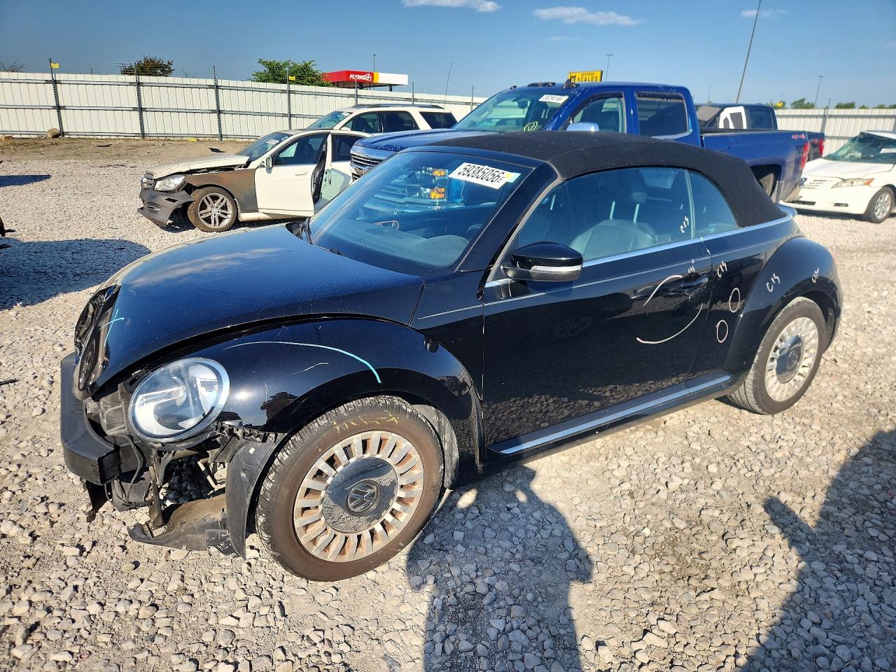 3VW5X7AT4EM801597 · 2014 VOLKSWAGEN BEETLE