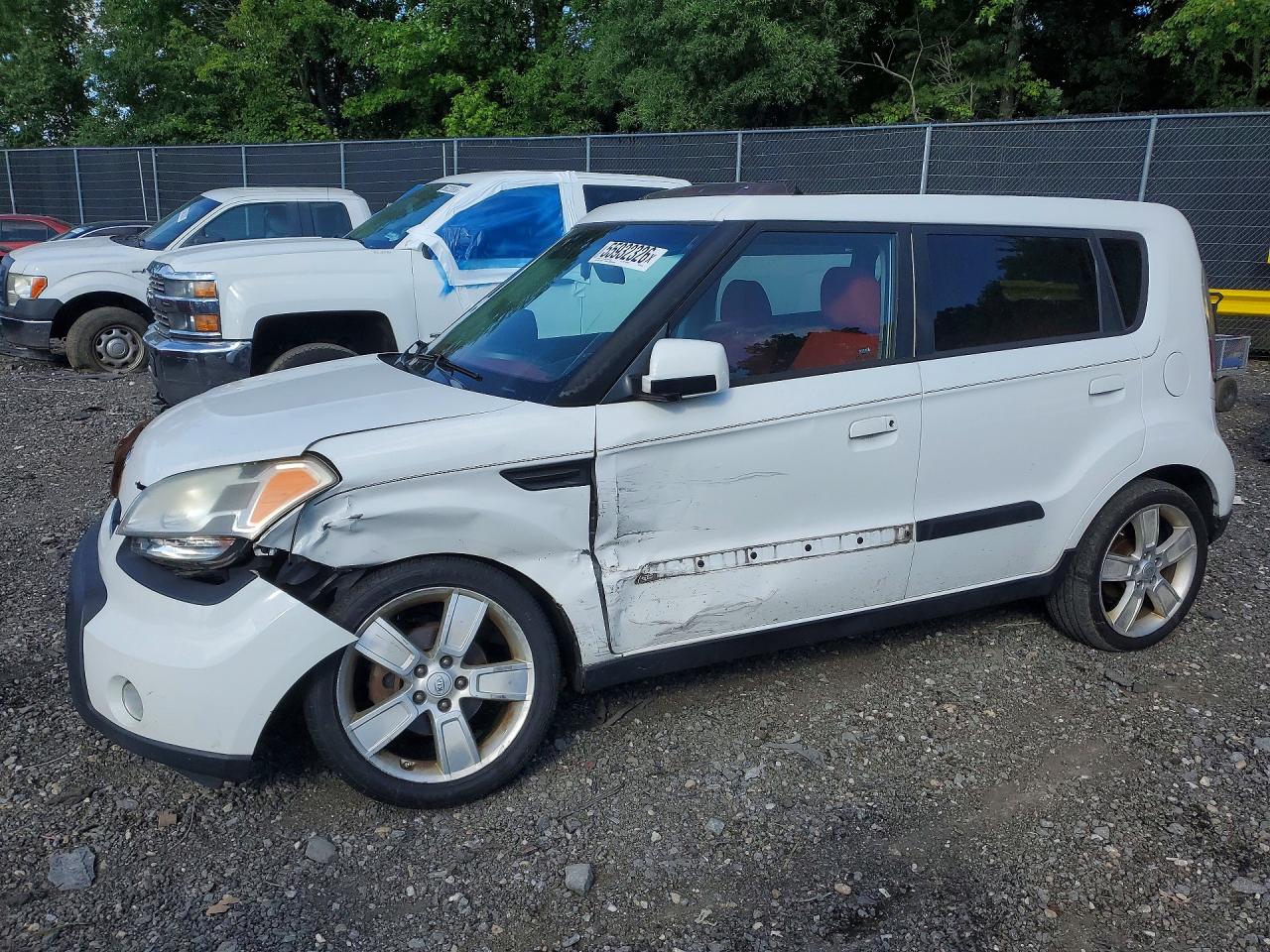 KNDJT2A23A7041366 · 2010 KIA SOUL