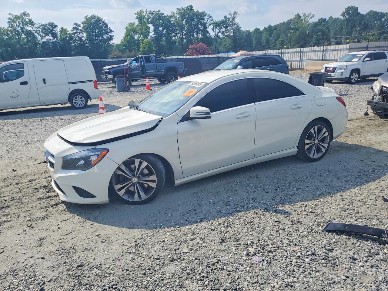 WDDSJ4GB2GN288238 · 2016 MERCEDES-BENZ CLA