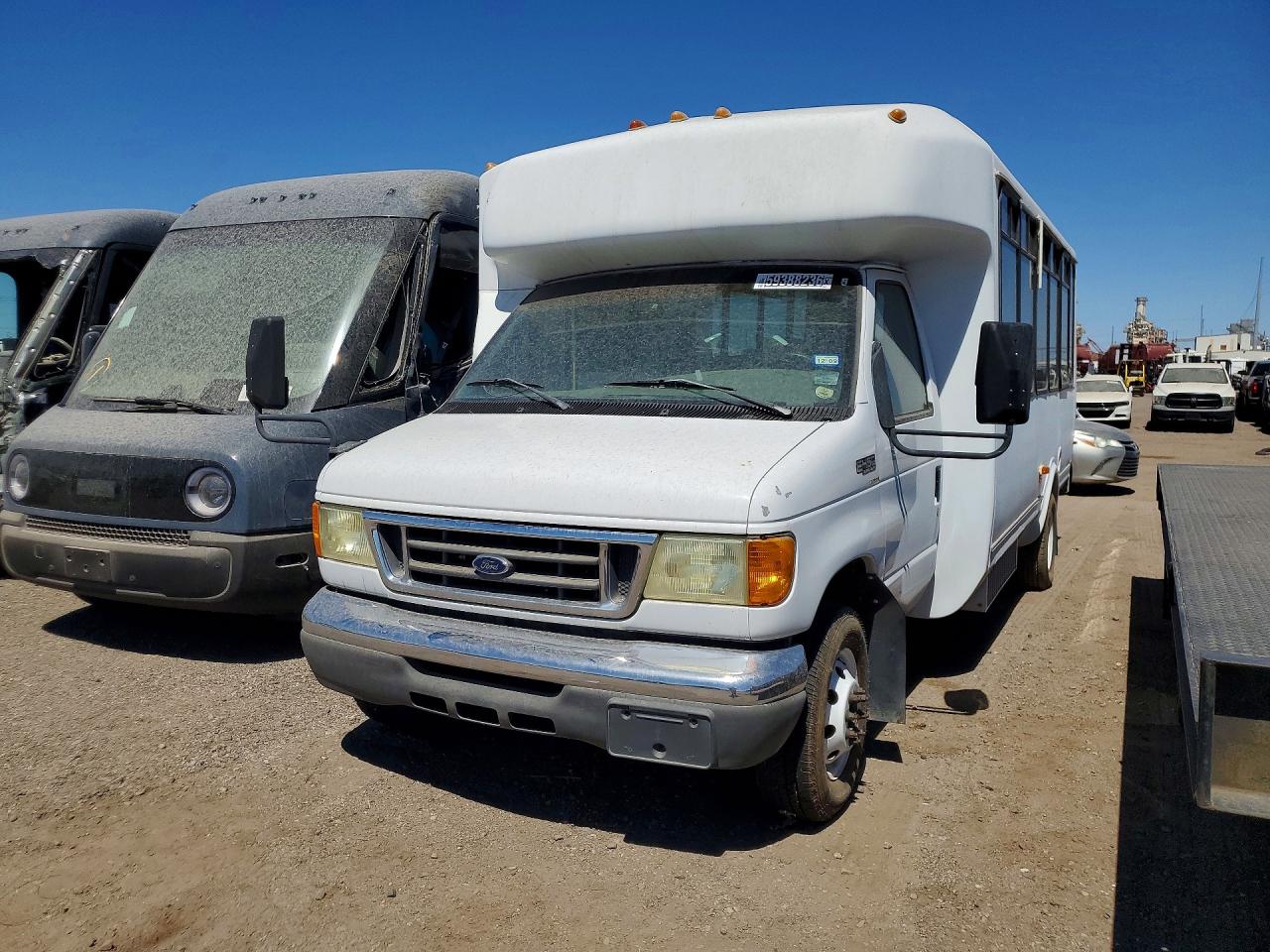 1FDXE45S45HB24312 · 2005 FORD E450