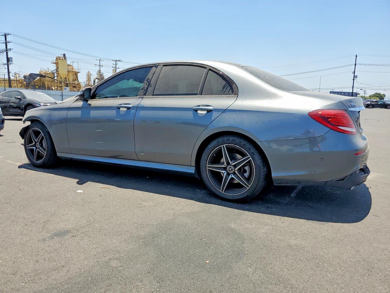 WDDZF4KB3KA627502 · 2019 MERCEDES-BENZ E · 2/12