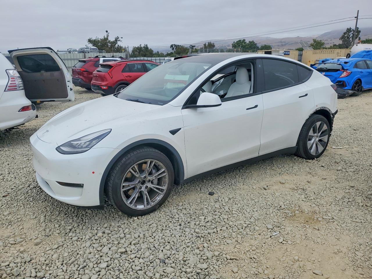 5YJYGDEE3MF279011 · 2021 TESLA MODEL Y