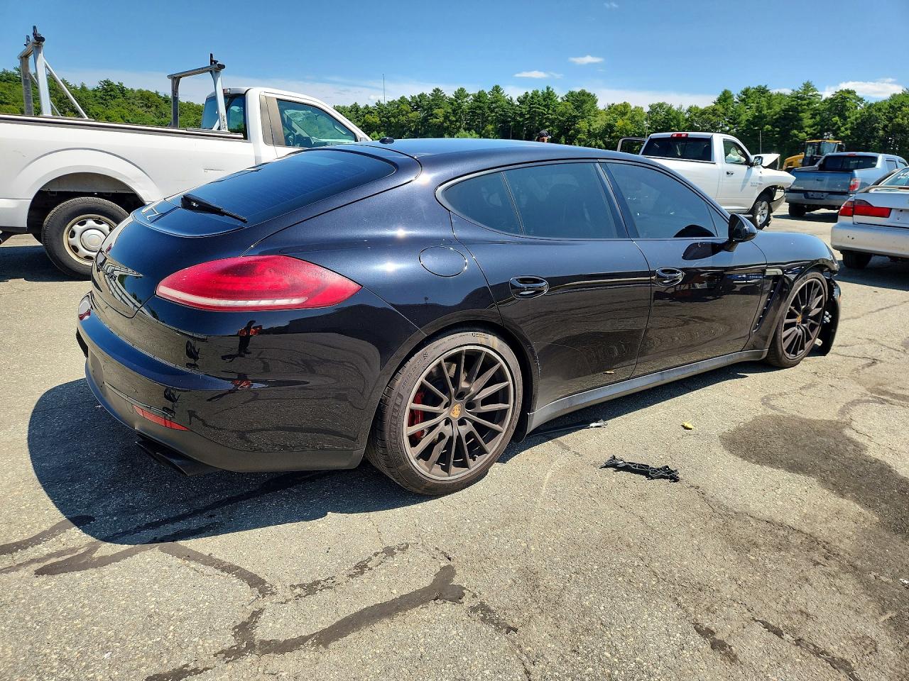 WP0AF2A78GL081039 · 2016 PORSCHE PANAMERA · 3/12