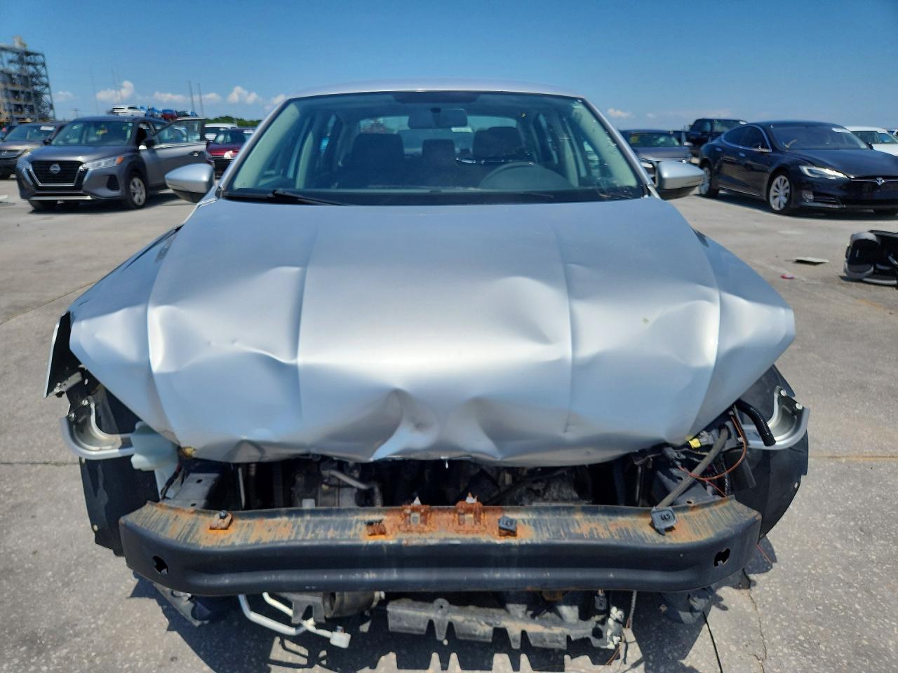 1VWAA7A34JC015553 · 2018 VOLKSWAGEN PASSAT · 5/12