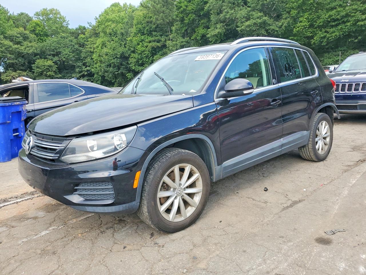 WVGSV7AX2HW500678 · 2017 VOLKSWAGEN TIGUAN