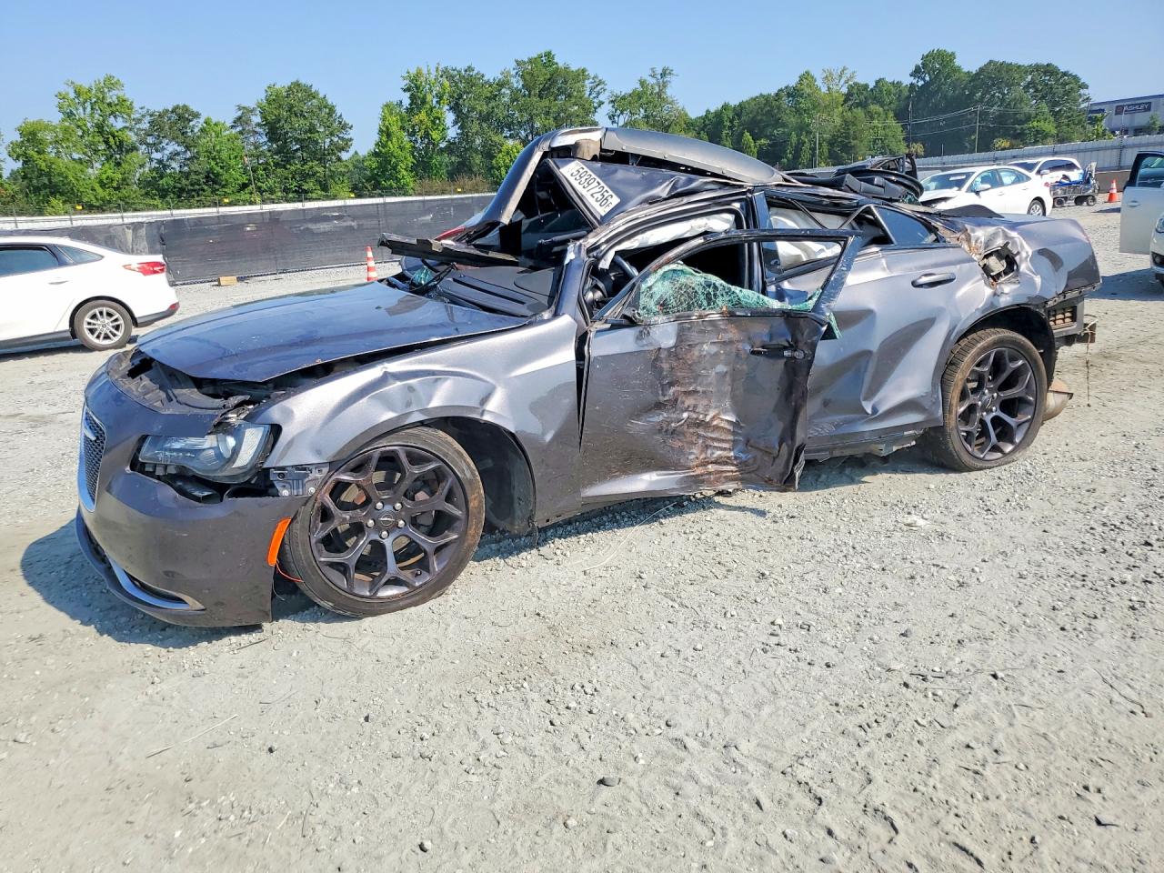 2C3CCABG8KH637984 · 2019 CHRYSLER 300