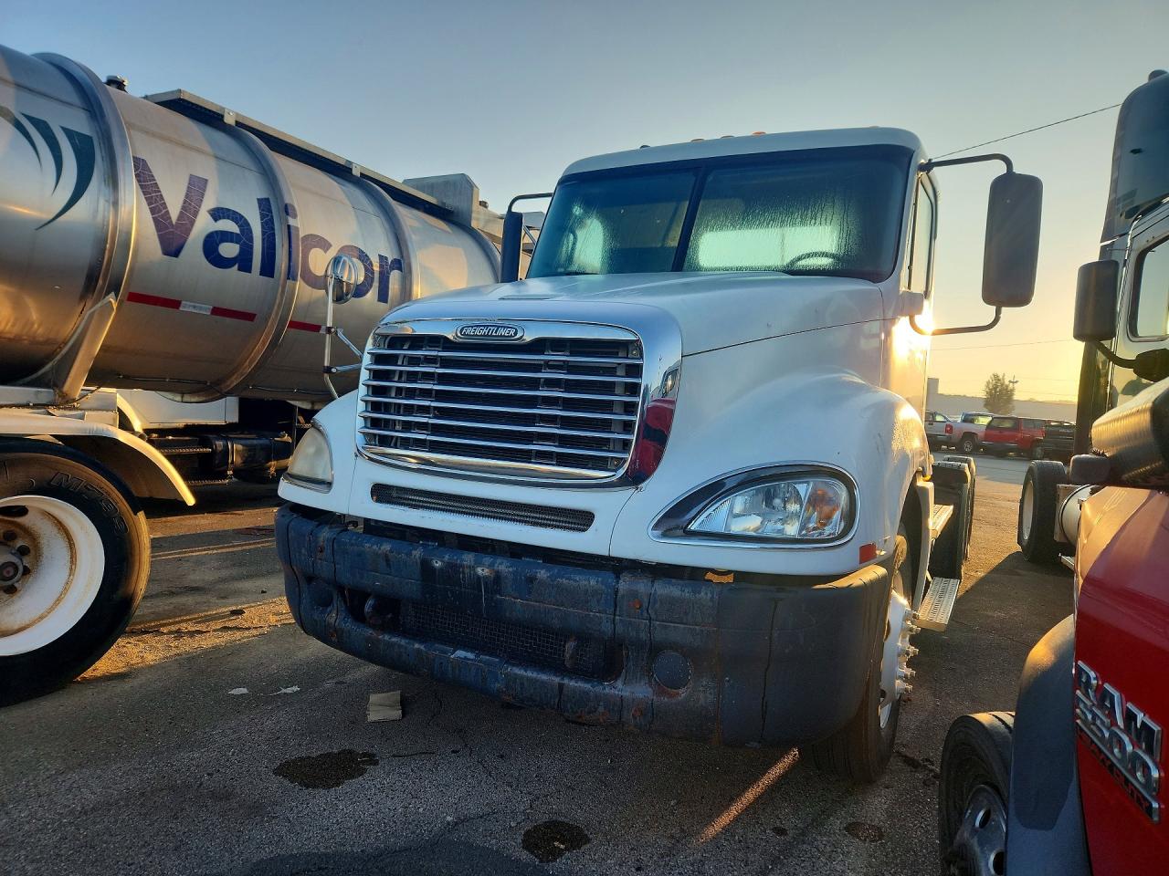 2007 FREIGHTLINER COLUMBIA 1