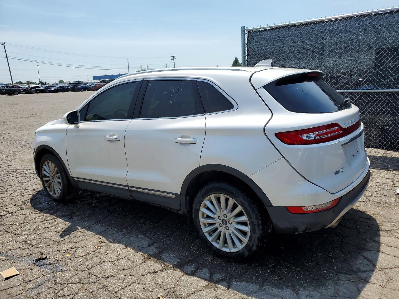 5LMCJ1D98KUL15593 · 2019 LINCOLN MKC · 2/13
