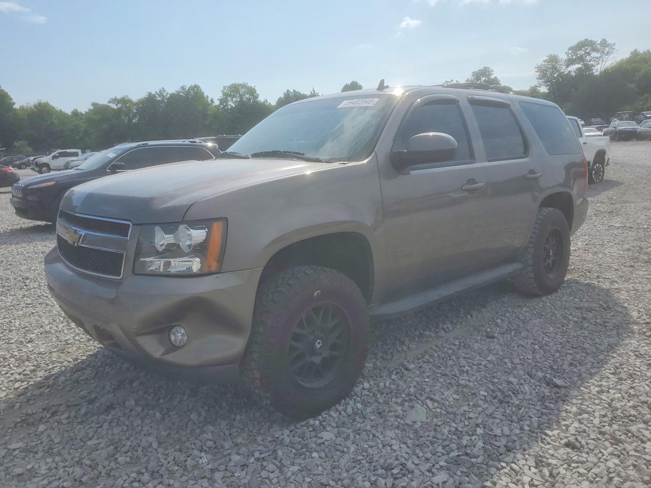 1GNSKBE01DR296985 · 2013 CHEVROLET TAHOE