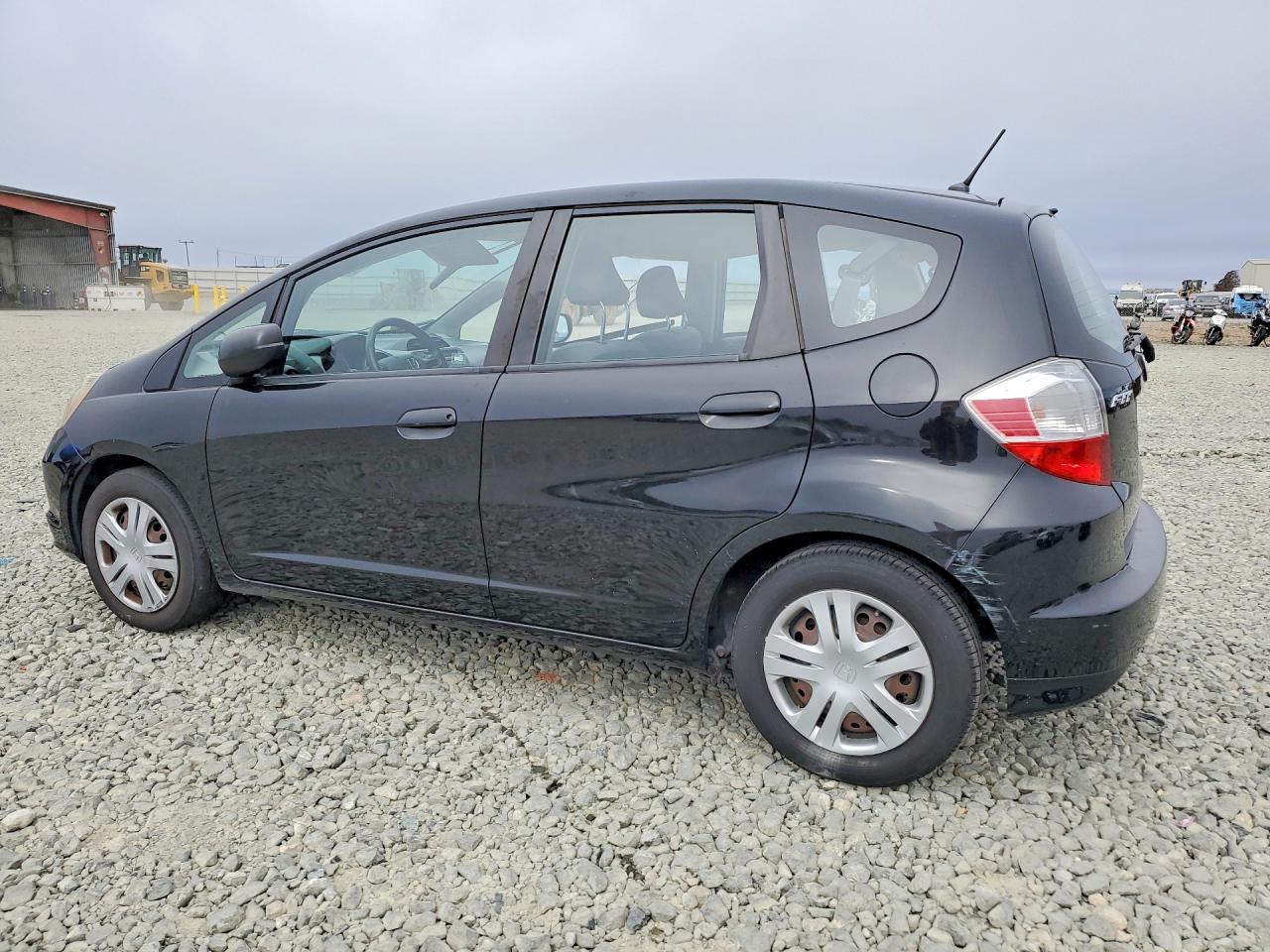 JHMGE8H26AC038190 · 2010 HONDA FIT · 2/12