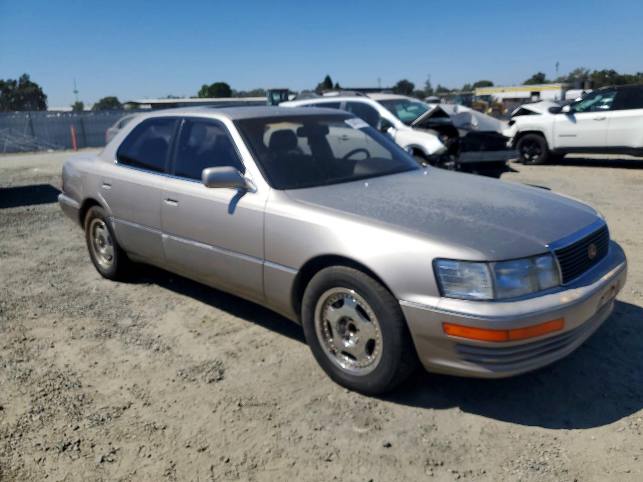 JT8UF11E6R0187529 · 1994 LEXUS LS · 4/12