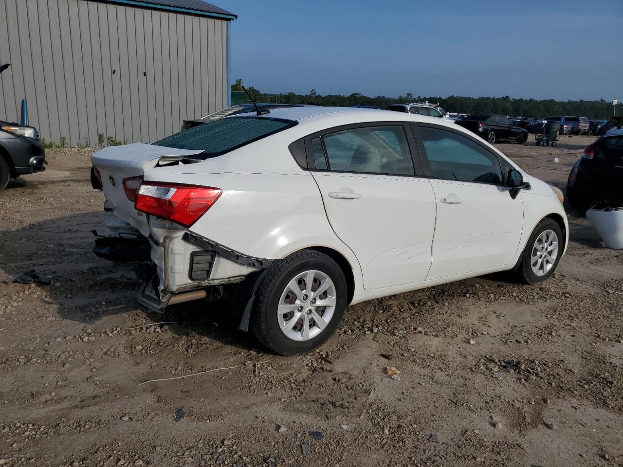KNADM4A35G6684621 · 2016 KIA RIO · 3/13