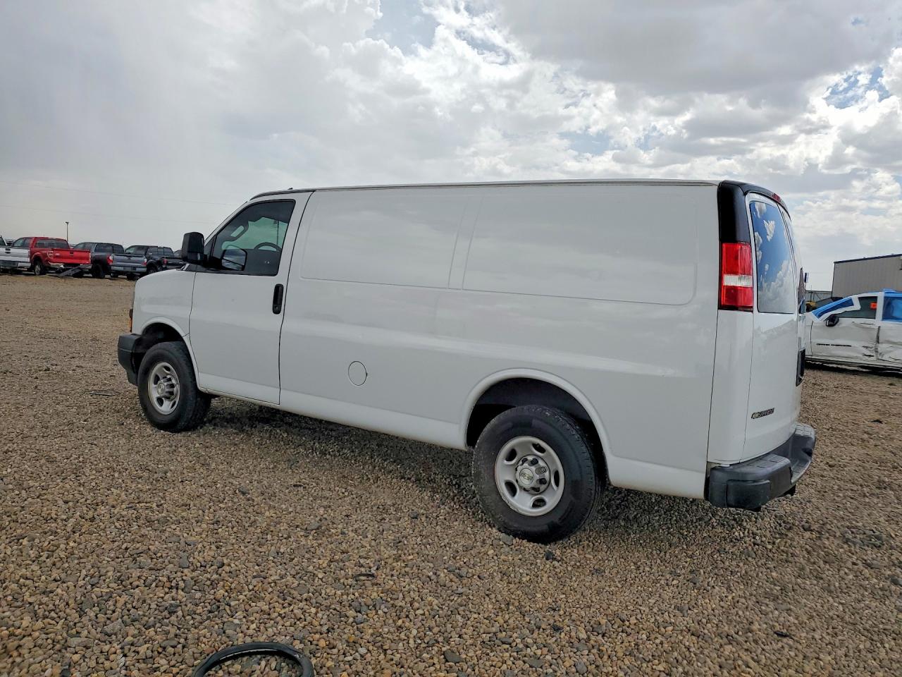 1GCWGAFP8M1219630 · 2021 CHEVROLET EXPRESS G2500 · 2/13