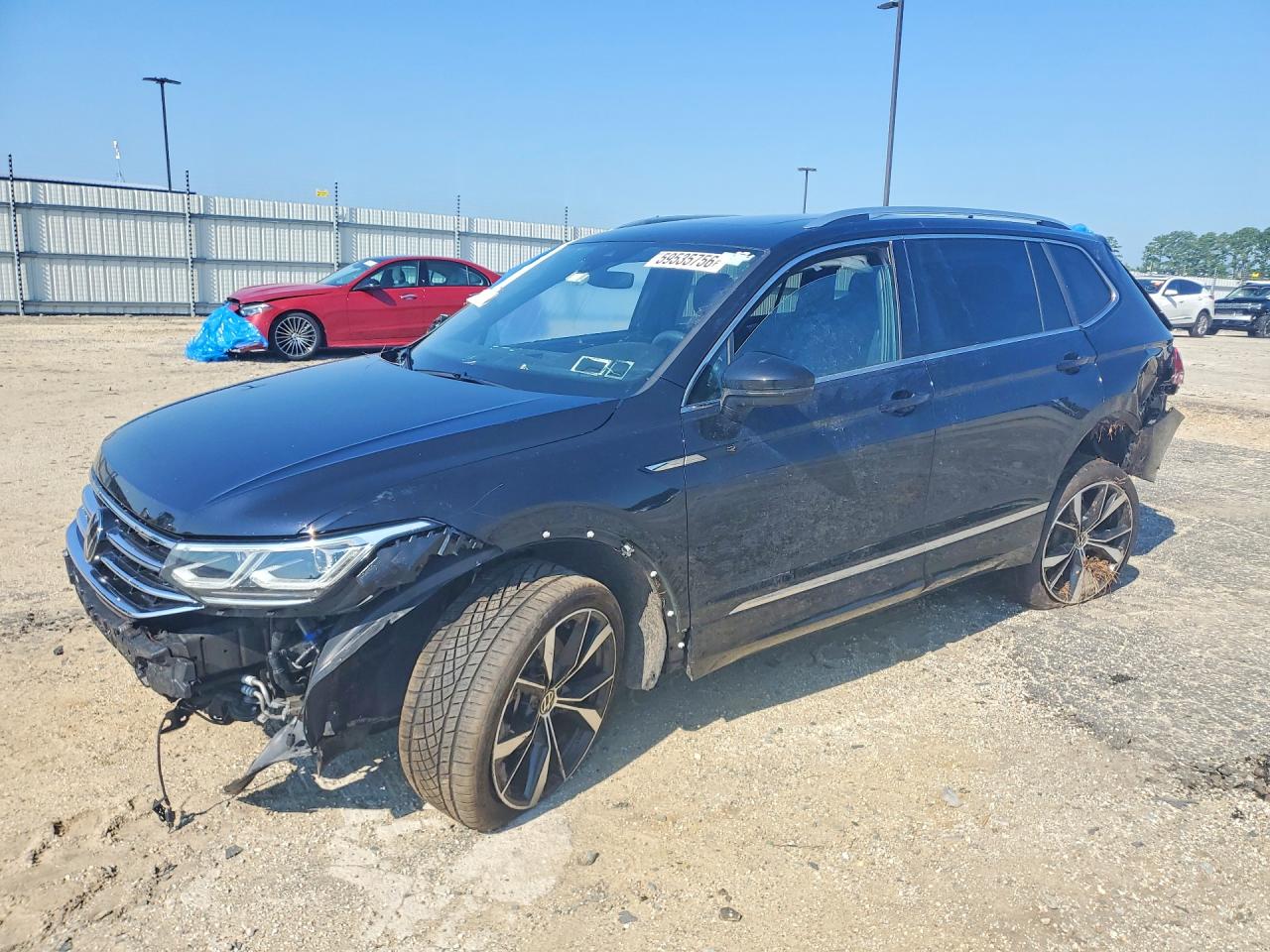 3VV4B7AX0RM063028 · 2024 VOLKSWAGEN TIGUAN