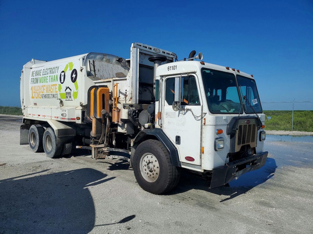 2019 PETERBILT 520