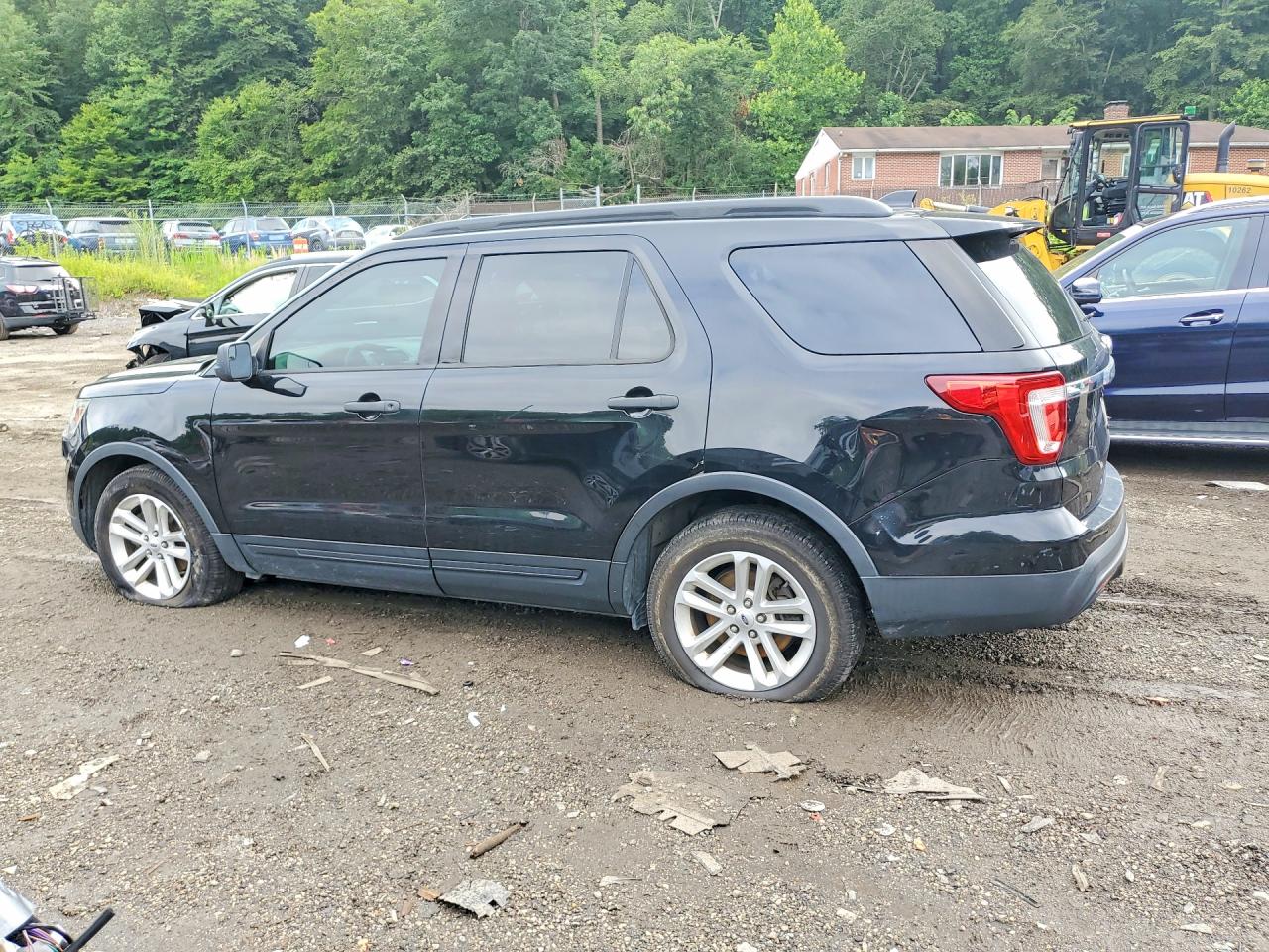 1FM5K7BH4GGB57880 · 2016 FORD EXPLORER · 2/13