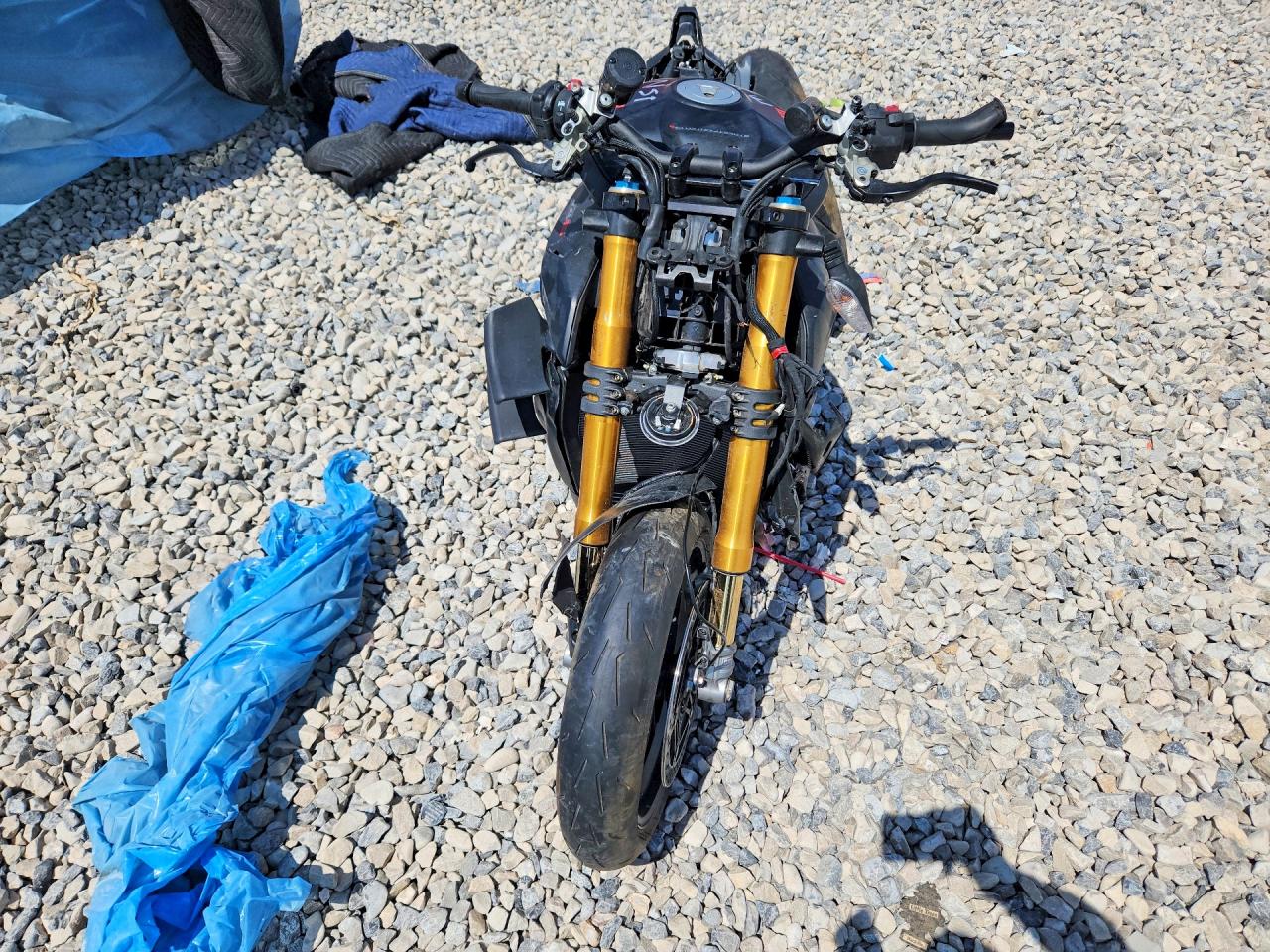 ZDMFAKWW3RB009103 · 2024 DUCATI STREETFIGHTER · 2/9