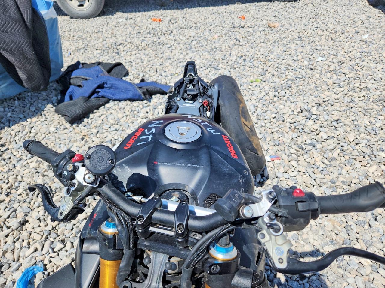 ZDMFAKWW3RB009103 · 2024 DUCATI STREETFIGHTER · 5/9