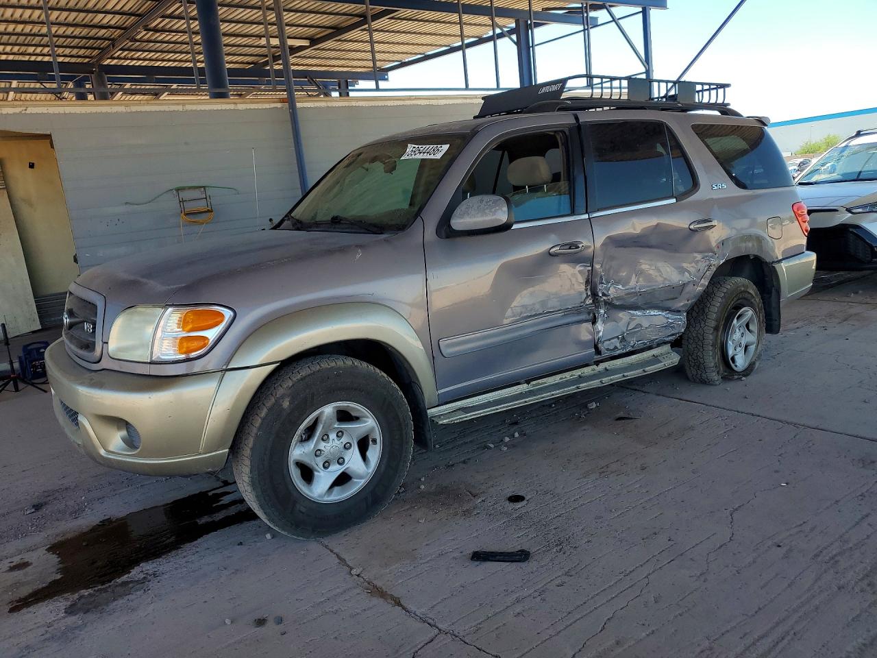 5TDBT44AX1S009989 · 2001 TOYOTA SEQUOIA