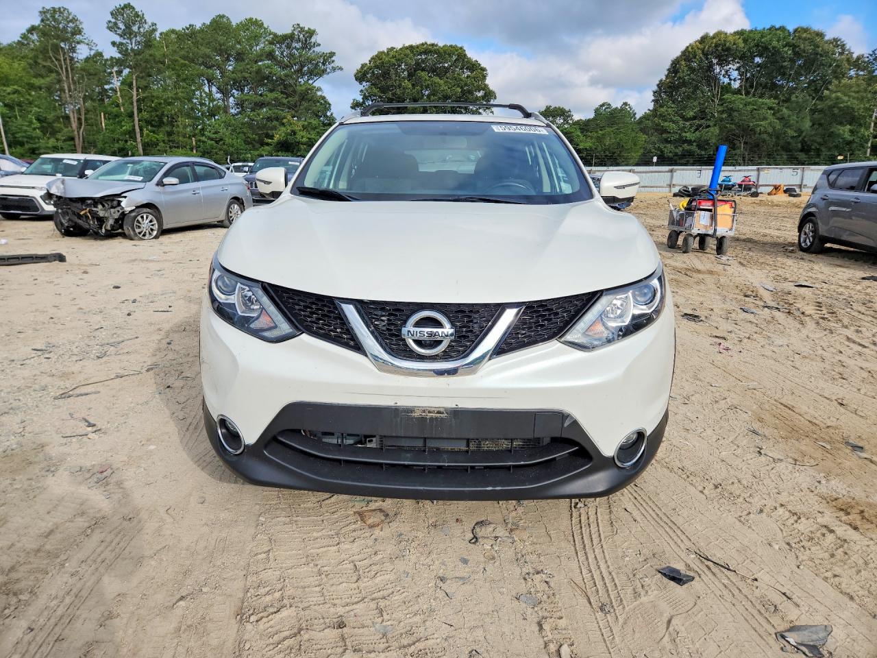 JN1BJ1CR5HW112763 · 2017 NISSAN ROGUE SPORT · 5/13