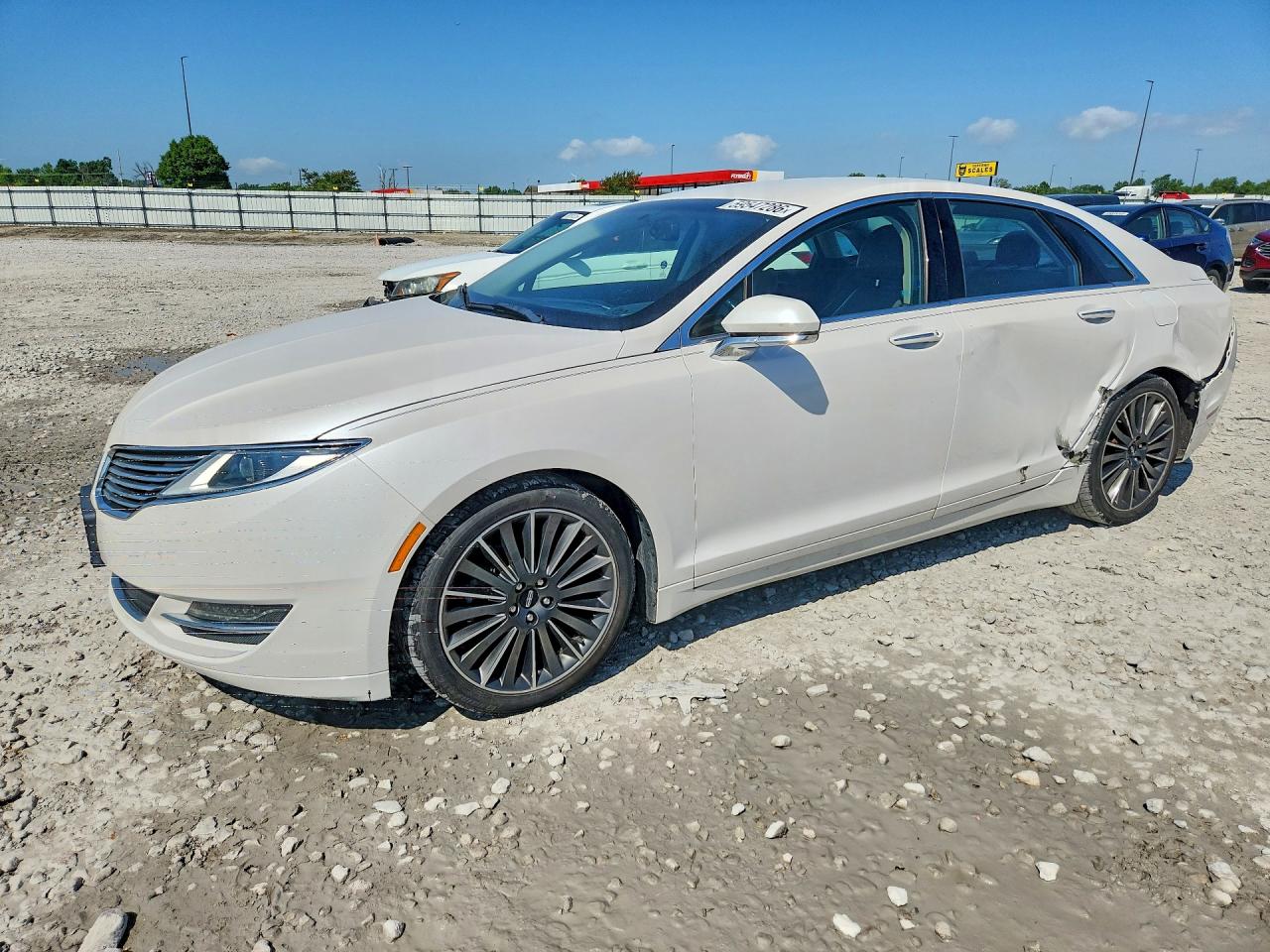 3LN6L2LU6GR620546 · 2016 LINCOLN MKZ