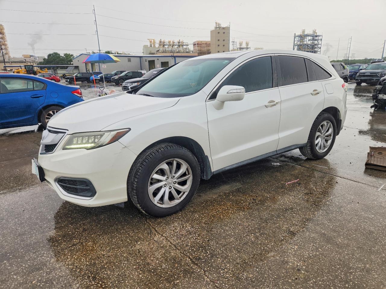 5J8TB3H30GL003823 · 2016 ACURA RDX