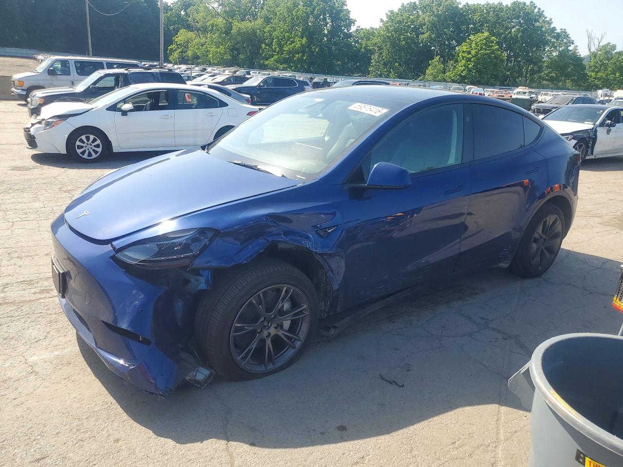 7SAYGDEEXSA339749 · 2025 TESLA MODEL Y