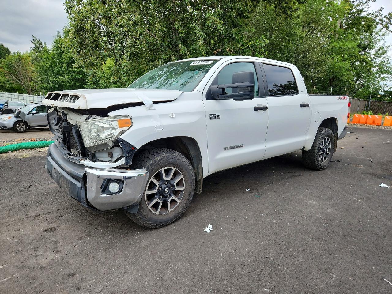 5TFDY5F17GX518440 · 2016 TOYOTA TUNDRA