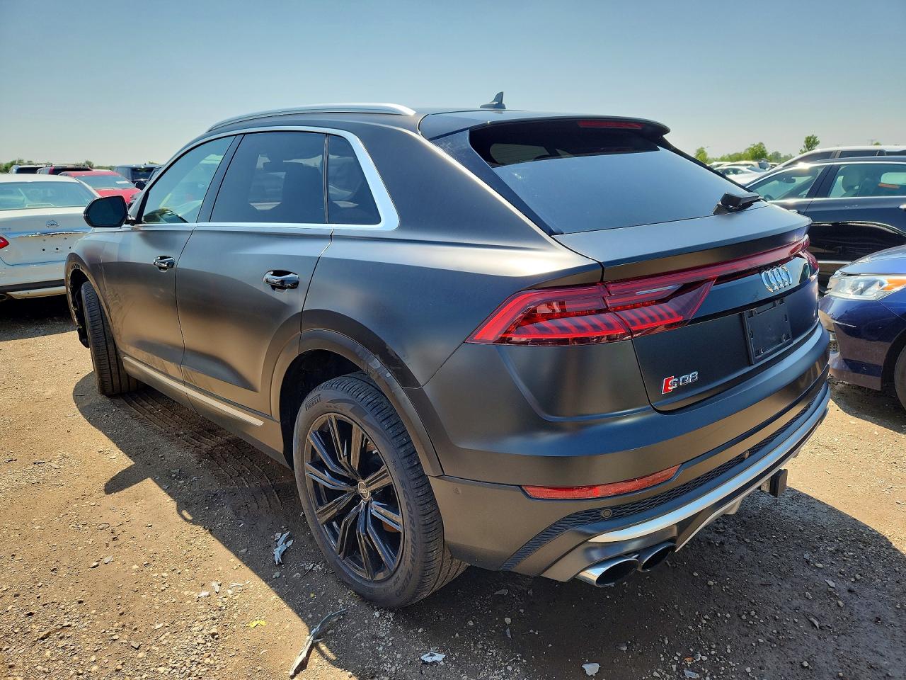 WA1CWBF10ND001666 · 2022 AUDI SQ8 · 2/12