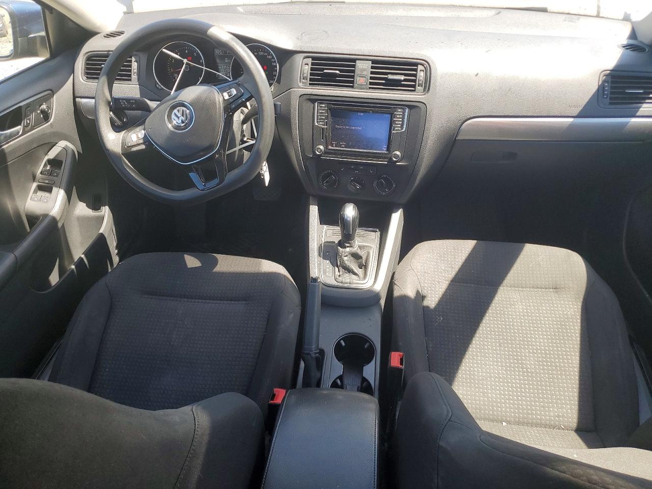 3VW2B7AJ7HM274739 · 2017 VOLKSWAGEN JETTA · 8/12