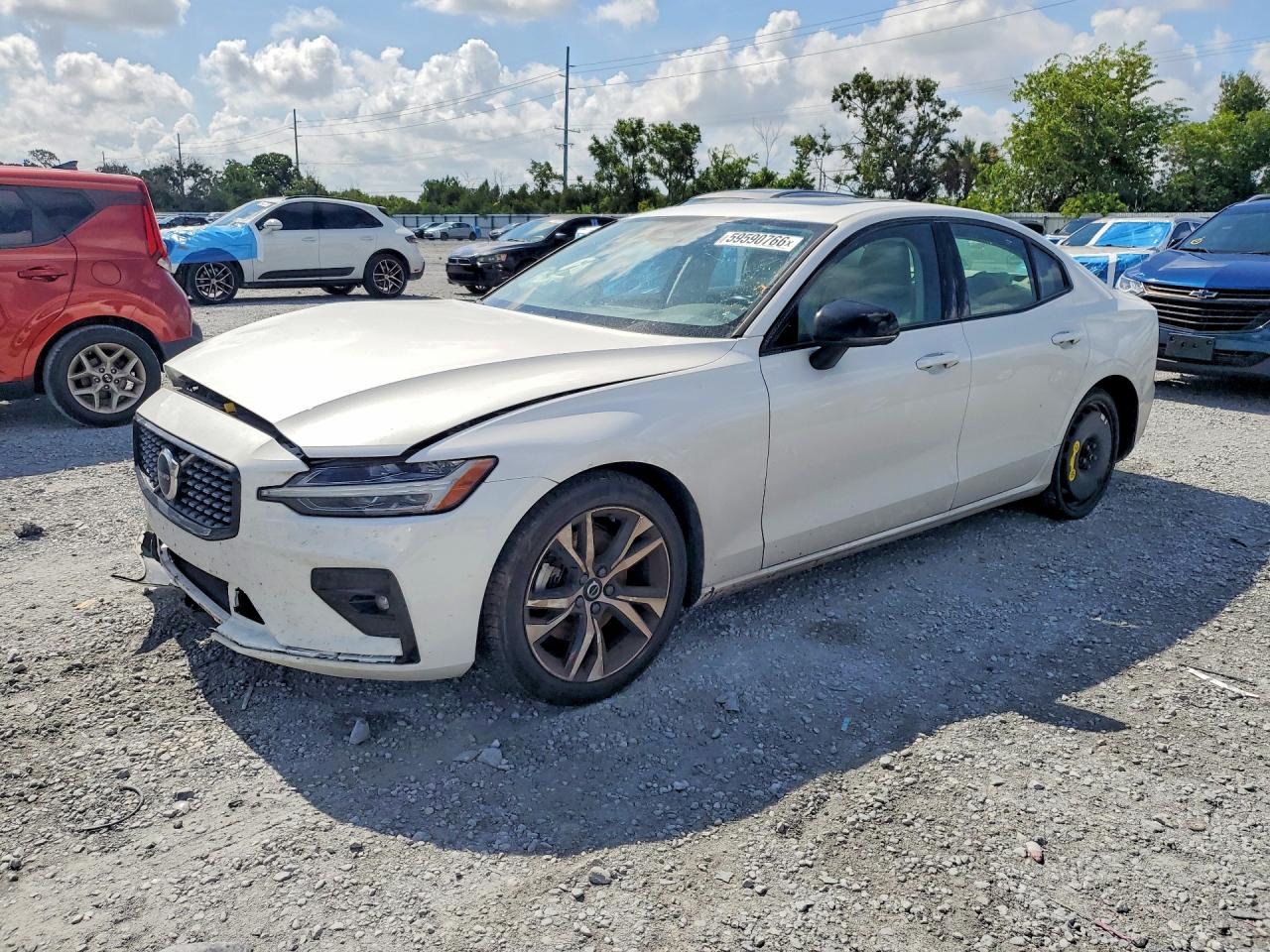 7JRL12FJ5SG369129 · 2025 VOLVO S60