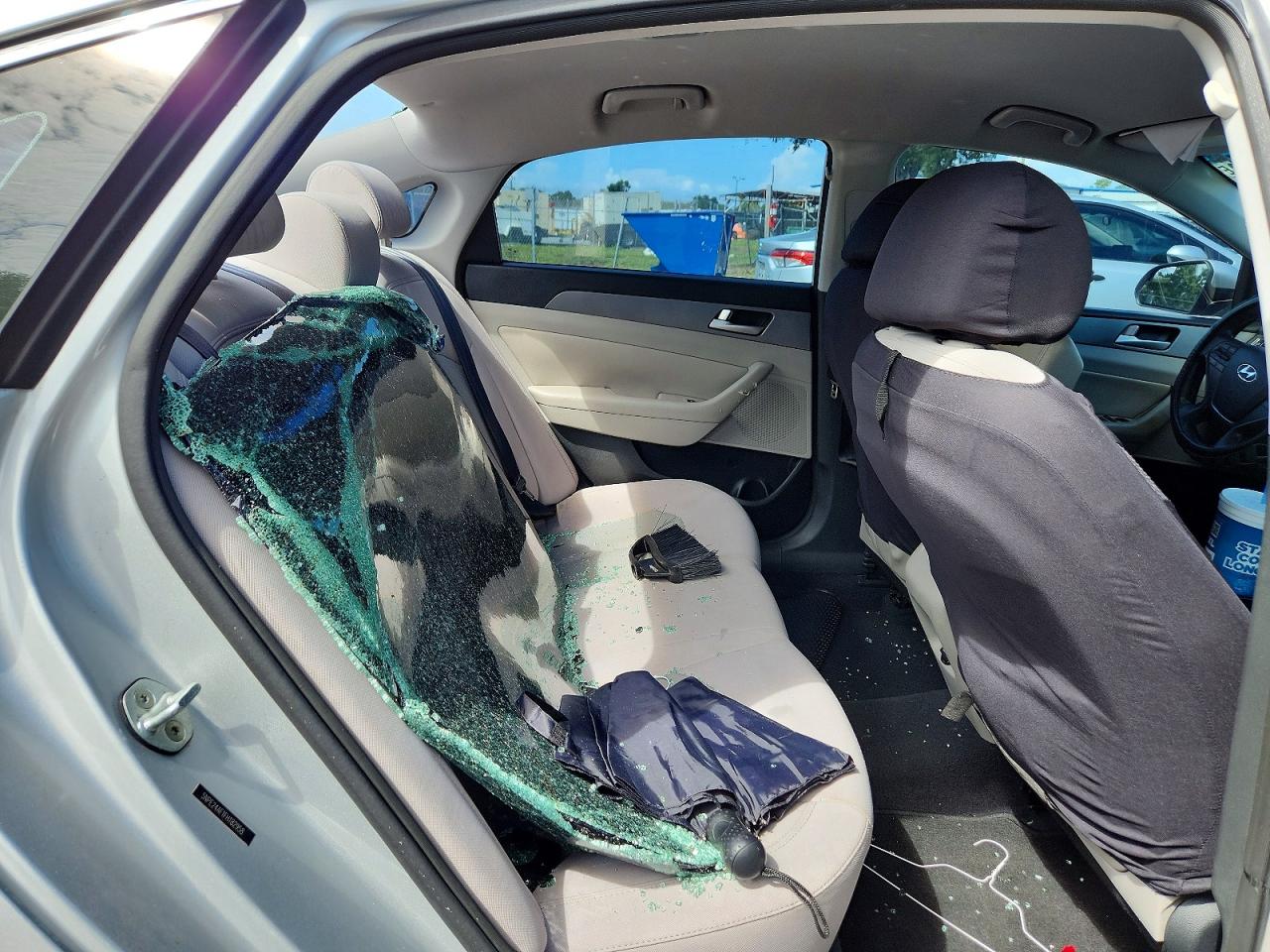 5NPE24AF1FH182958 · 2015 HYUNDAI SONATA · 10/12