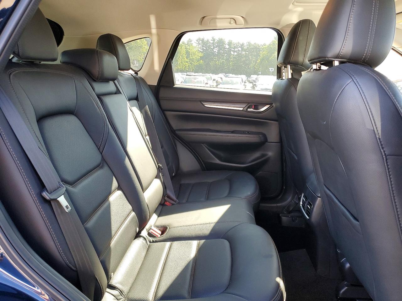 JM3KFBDMXK0686199 · 2019 MAZDA CX-5 · 11/13