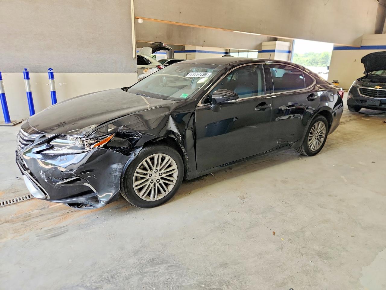 58ABK1GG4HU063106 · 2017 LEXUS ES
