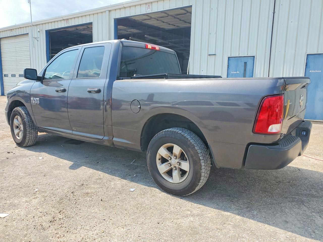 1C6RR7FG9PS538275 · 2023 RAM 1500 CLASSIC · 2/12