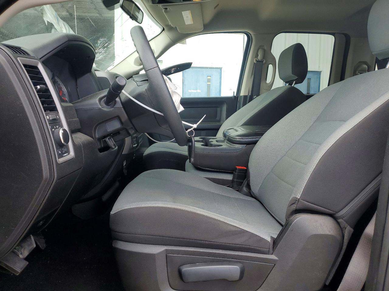 1C6RR7FG9PS538275 · 2023 RAM 1500 CLASSIC · 7/12