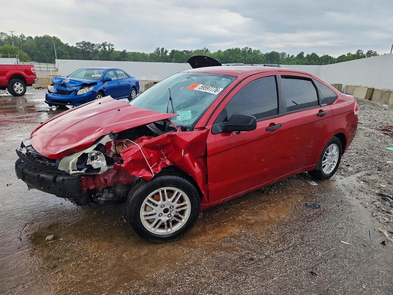 1FAHP3FN8AW111855 · 2010 FORD FOCUS